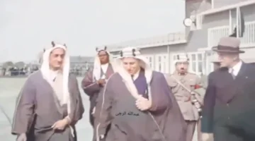 فيديو نادر.. الملك فيصل في فرنسا برفقة شخصيتين بارزتين لأول مرة منذ عقود